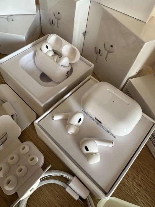 Запечатани APPLE AirPods Pro 2 2nd Gen (USB-C)