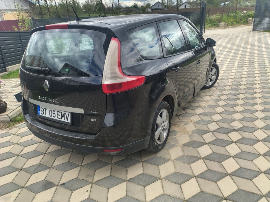 Vând Renault Scenic 2009