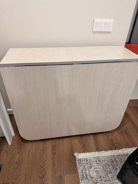 Продам стол книжка