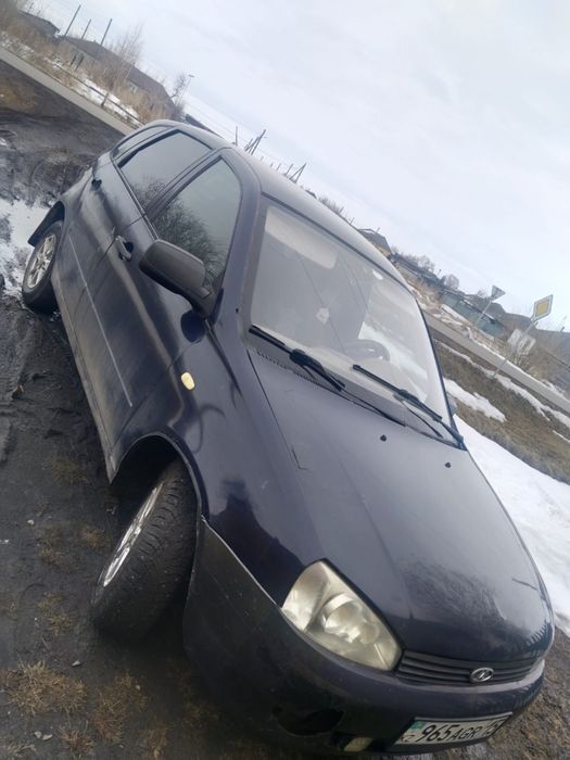 Продам машину лада калина