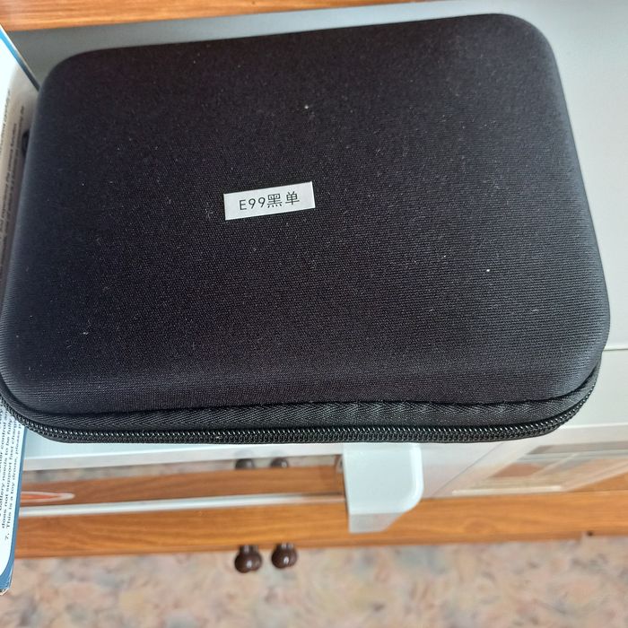 Дрон ,квадрокоптер Е99Pro.