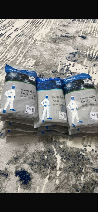 Одноразовый костюм. Спецодежда