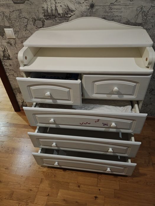 Пеленальный столик с комодом