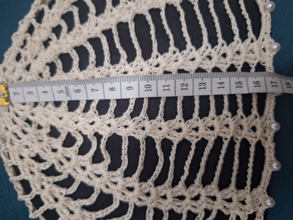 Capelina de vara  crem perfecta pentru zilele de vara