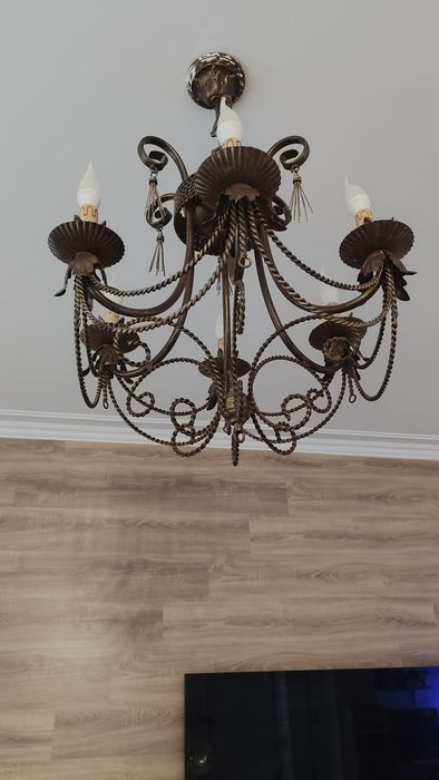 Люстра потолочная