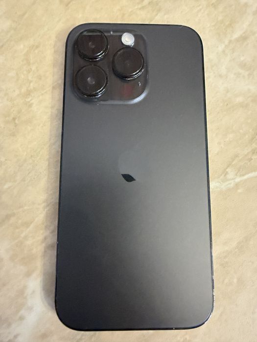 Продавам IPhone 14 pro