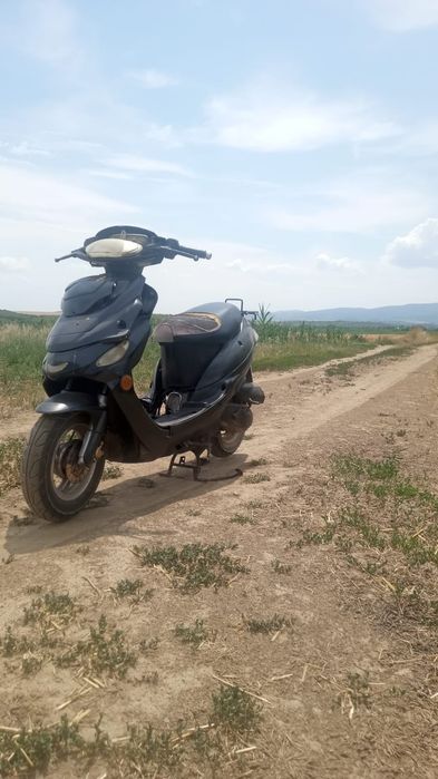 Scuter de vânzare