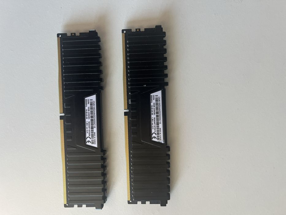 corsair vengeance lpx 3000 second hand si noi de vanzare