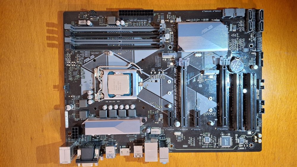 Kit PC: Intel i5-8400, Prime B360-Plus, 16GB DDR4, cooler inclus