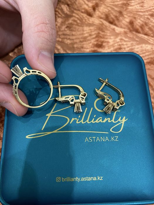 Продам бриллантовый набор