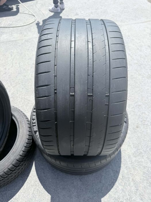 315 30 21 мишелин 2броя като нови Michelin