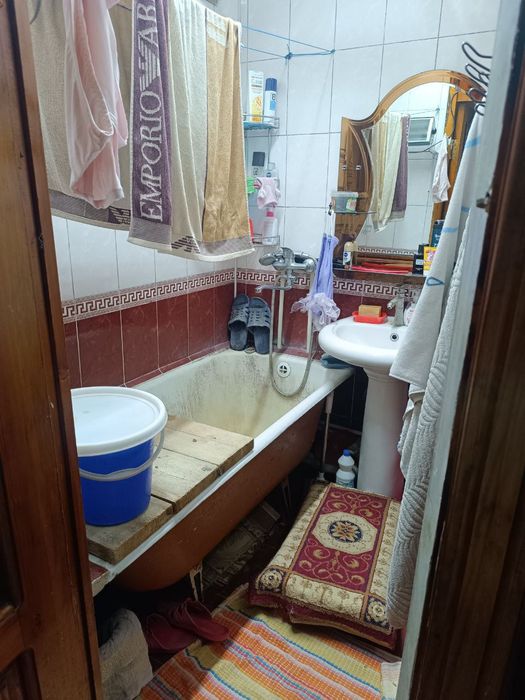 3 Хонали уй сотилади