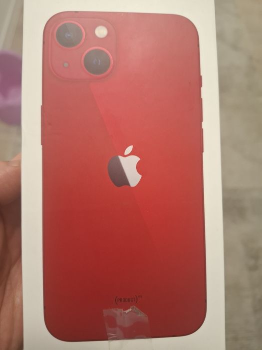 Продам Iphone 13