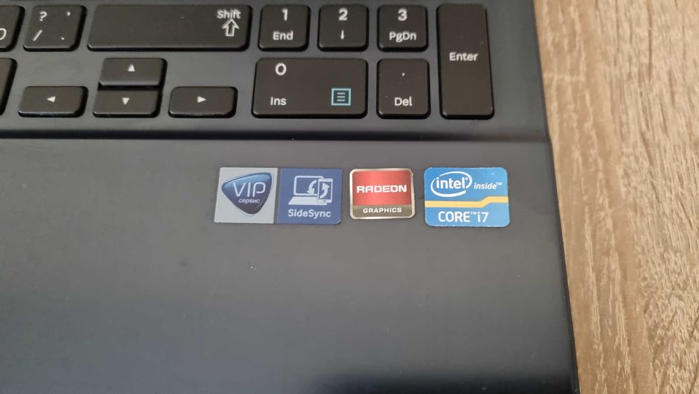 Лаптоп Samsung ATIV Book 8 NP-870Z5E-X01