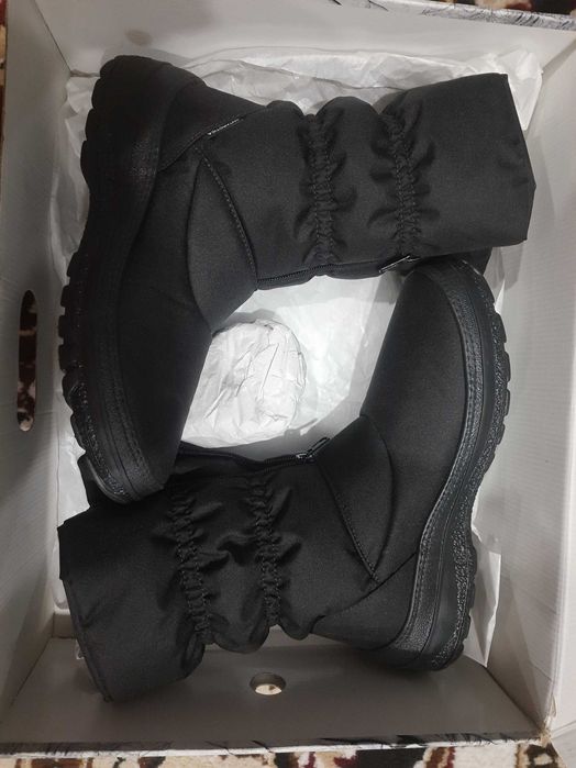 Зимние женские сапоги