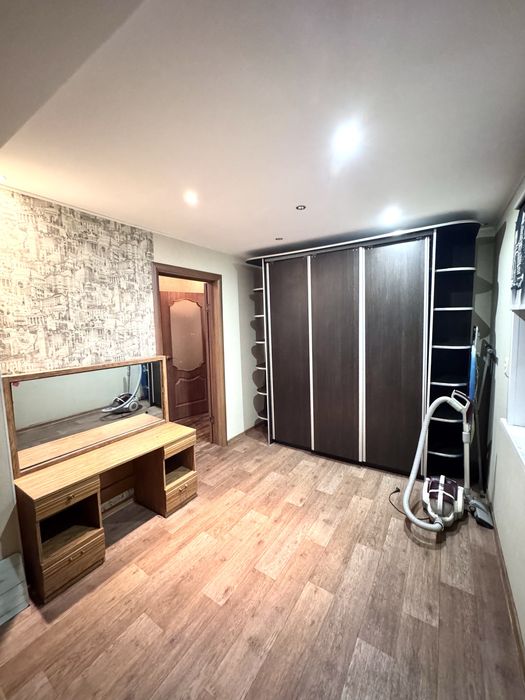 3 комнатный дом, Пархоменко 73 кВ.