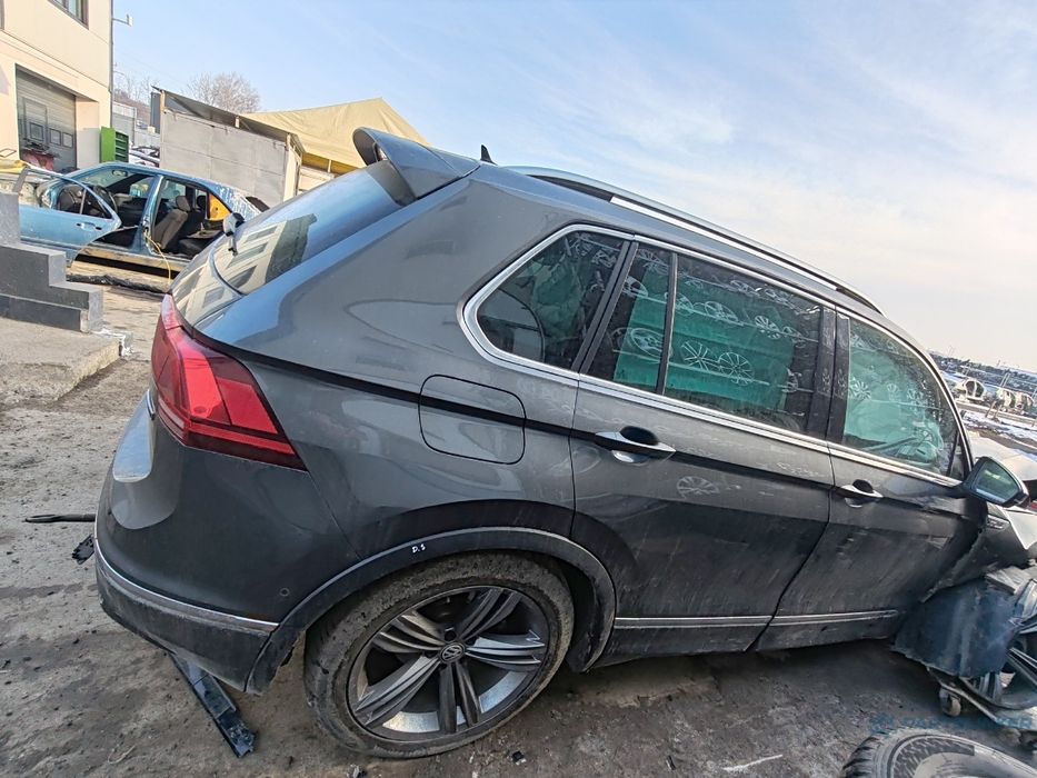Dezmembrez Volkswagen Tiguan Ii Facelift 2020 Dfha 2.0 140 Kw R-Line