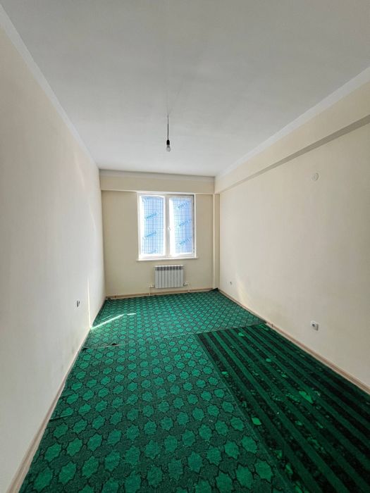 Yashl bozor kino teatr orqasidagi 9 qavatli domni 7 qavati sotiladi