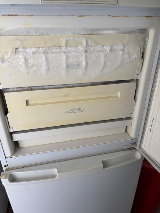 Холодильник бирюса 30000тг