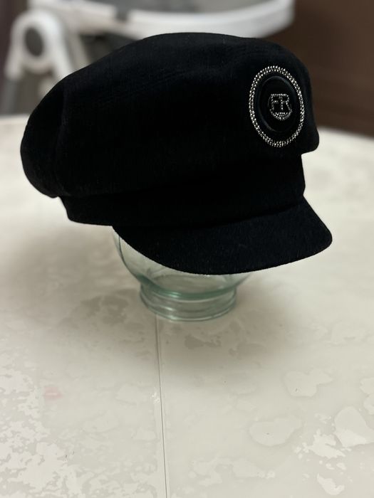 Продается осенняя шапка(кепка)