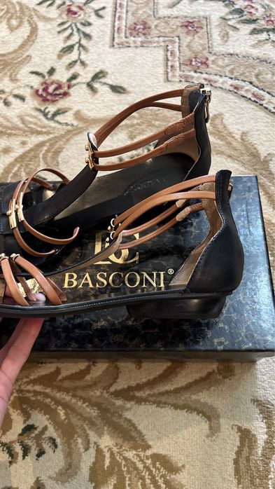 Basconi Босоножки 40размер
