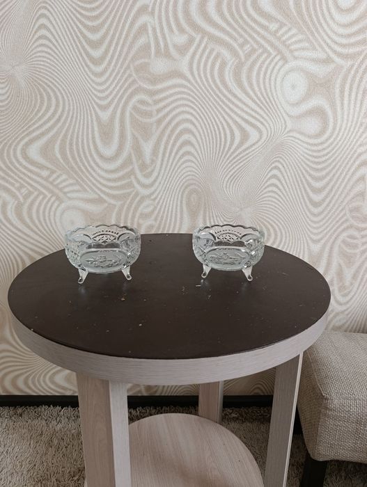 Продам 2 хрустальные конфетницы