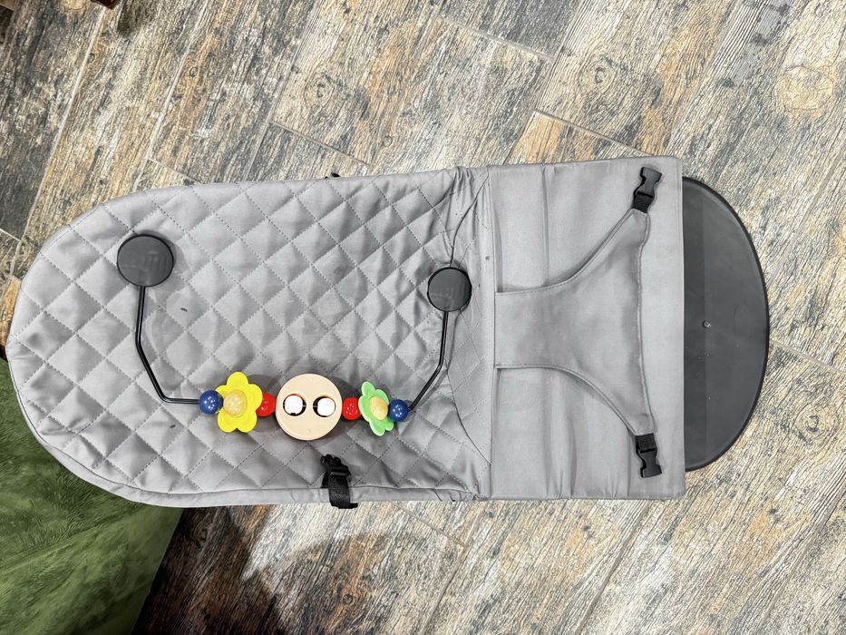 Продаю шезлонг для малыша