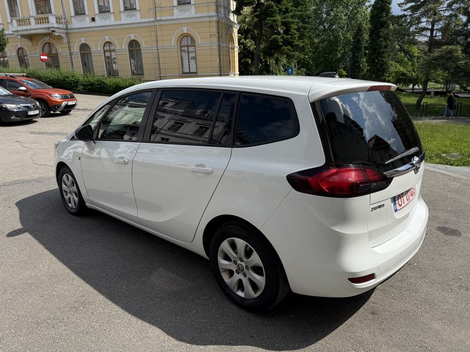Opel Zafira 2018