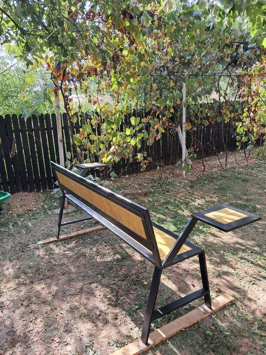 Băncuță de gradină