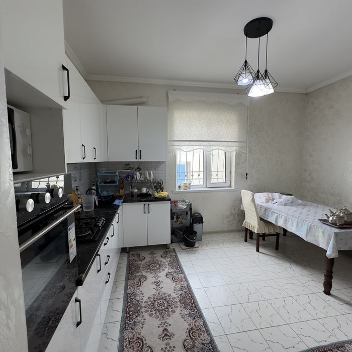 Продам добротный дом в центре Каскелена