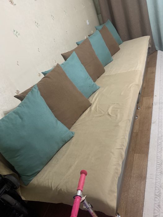 Диван для гостиной