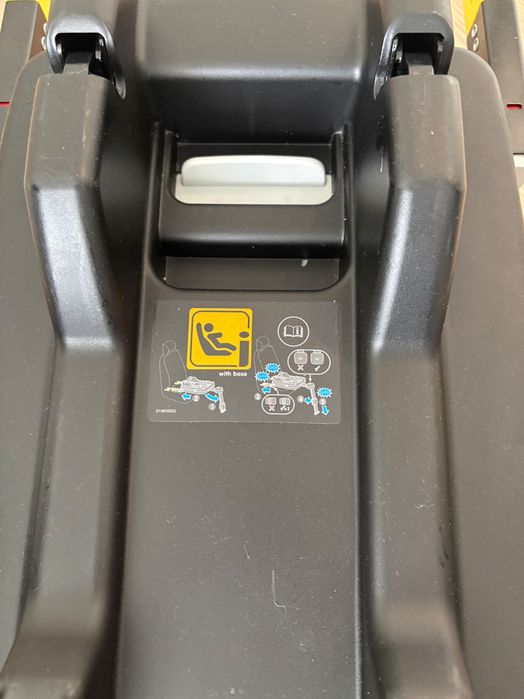 Продавам бебешко столче за кола