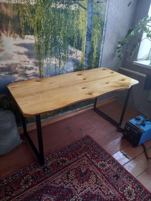 Продам стол, ручной работы