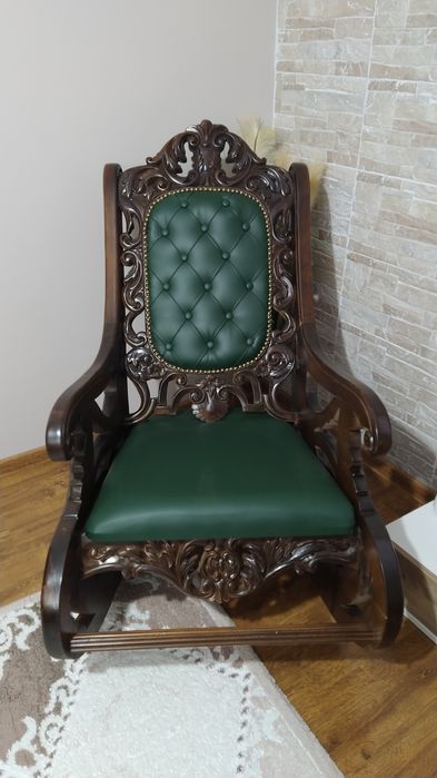 Кралски люлеещ стол