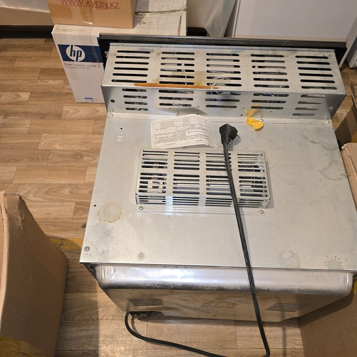 Продам духовку Италия