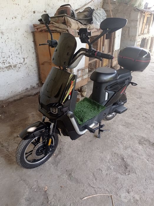 Skuter 5 ta akumlatorli holat zór
