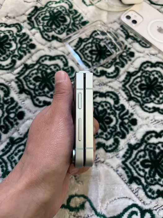 Samsung z flip 6 12/256ideal 20 kunlik tel