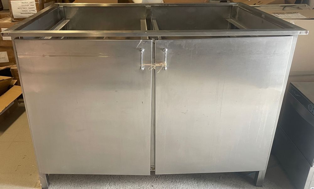 шкаф за тави от инокс