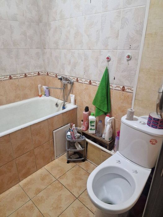 Kivartira qora qamishda