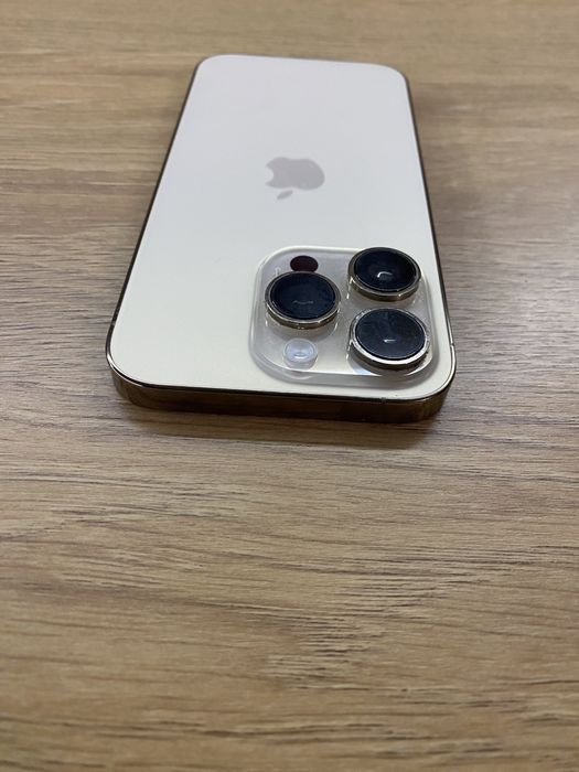 Корпус 14 Pro Gold-Перфектен