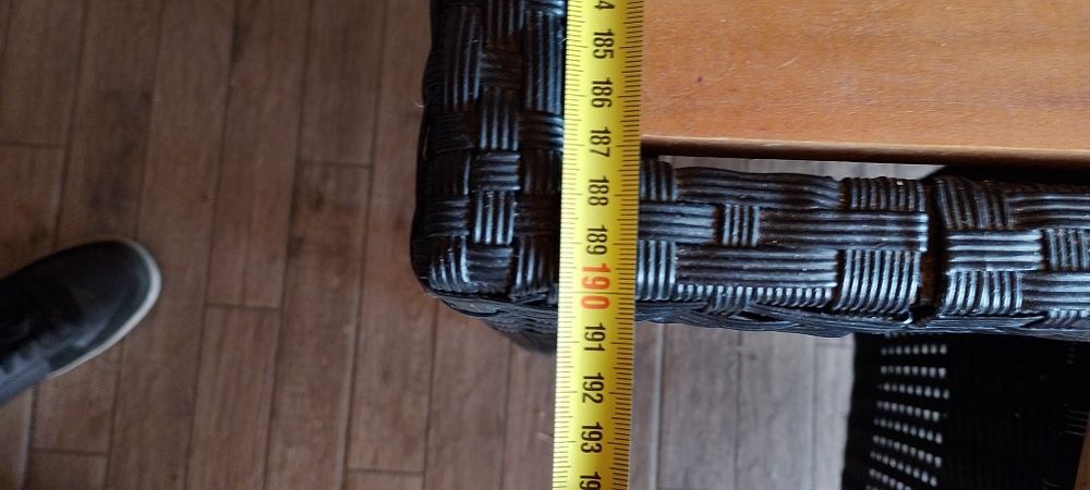 Продавам градински.ратанов комплект