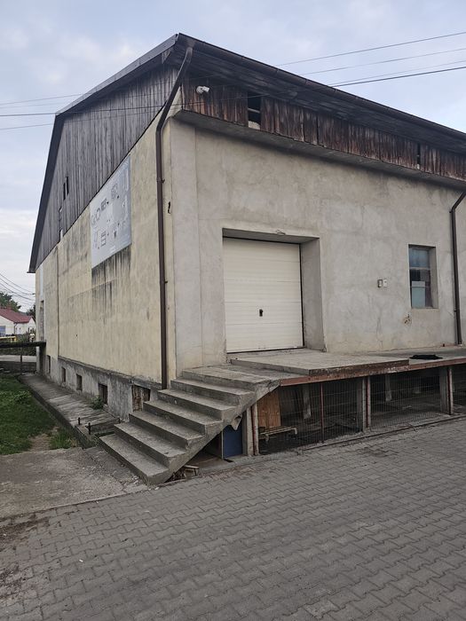 Spații de închiriat