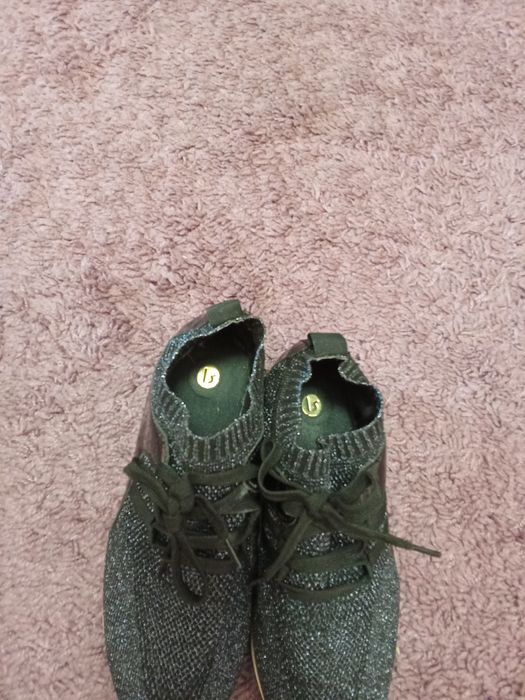 Спортно елегантни маратонки