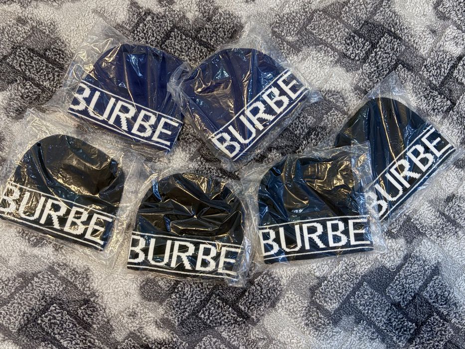 Шапка Burbery новые.
