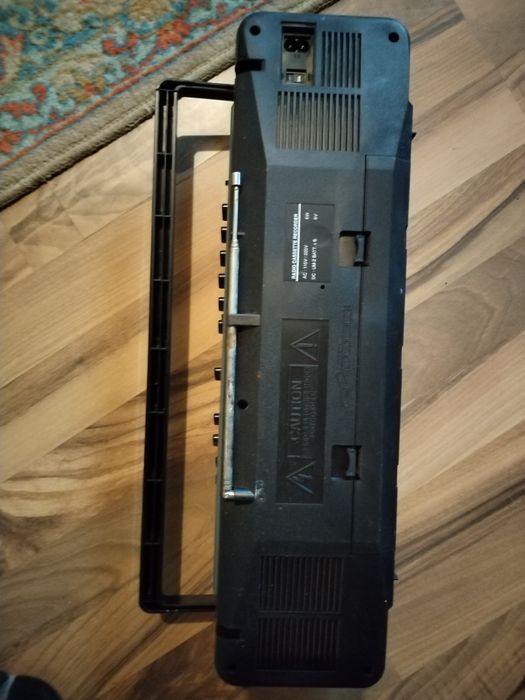 Dublu radiocasetofon vintage funcțional