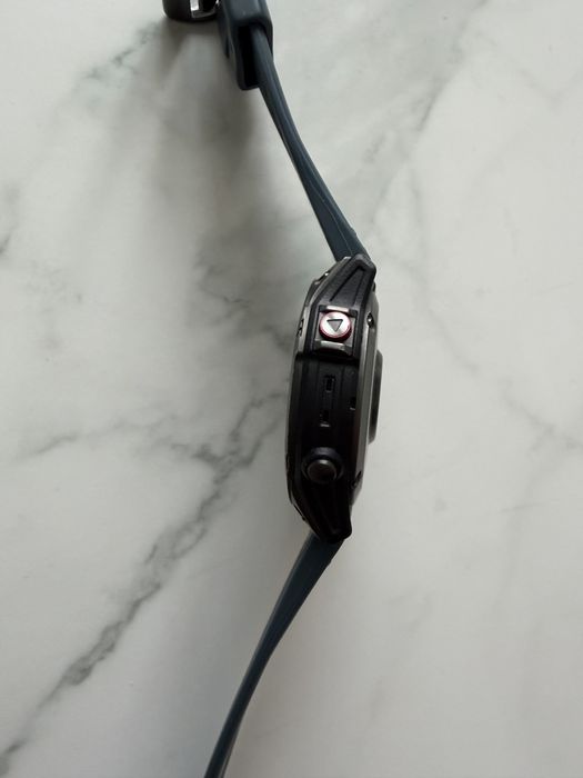 Garmin Epix (Gen 2) Sapphire Titanium, 47 мм + 6 ремешков