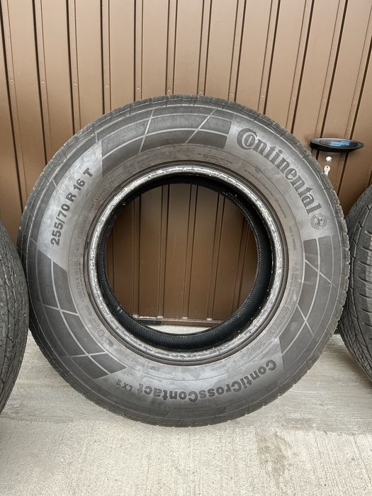 Гуми 255/70/16 Continental