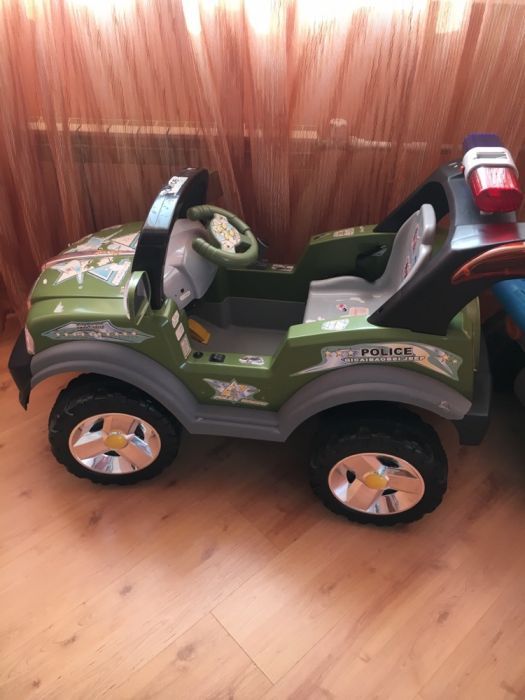 Продам детский машина и мотоцикл