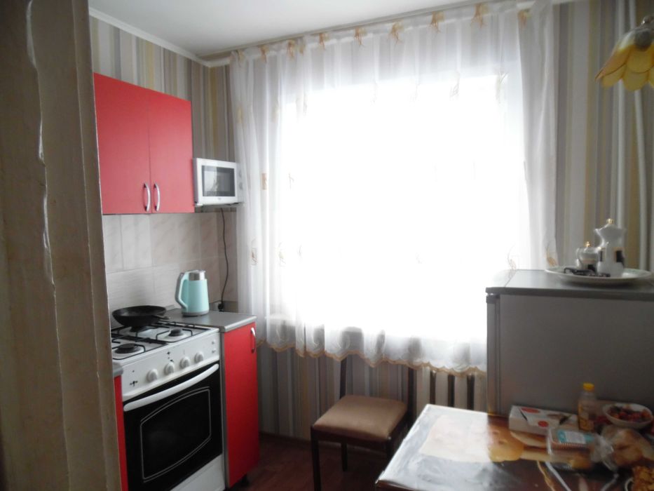 Сдам 2 комн. кв в центре