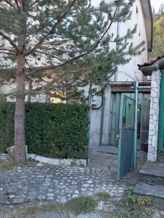 Продава се Къща в с. Нареченски бани, Област Пловдив - 210 кв.м за 410 €/кв.м - Снимка #3